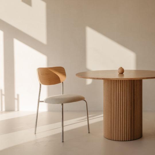 베네 스틸 체어 부클레 알타 식탁 의자 아이보리