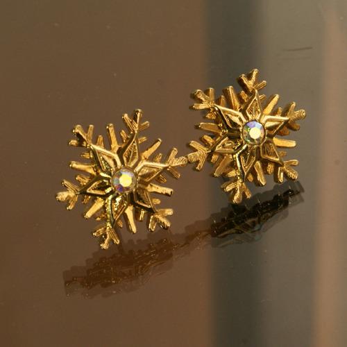 avon glistening snowflake earrings