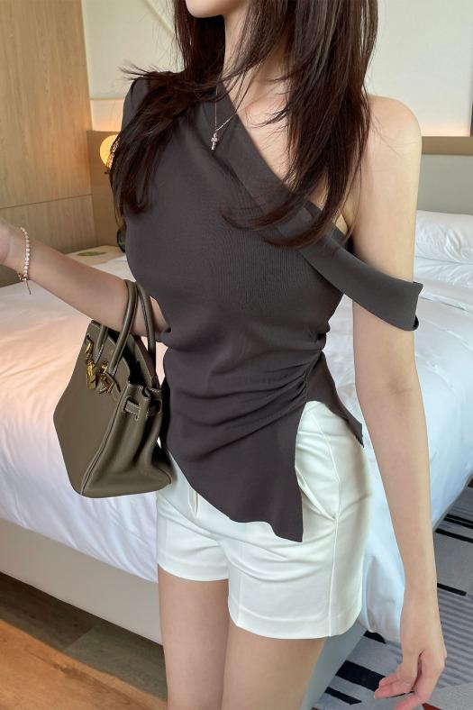 [Blanc Exclusive] 리브엘 오프숄더 니트