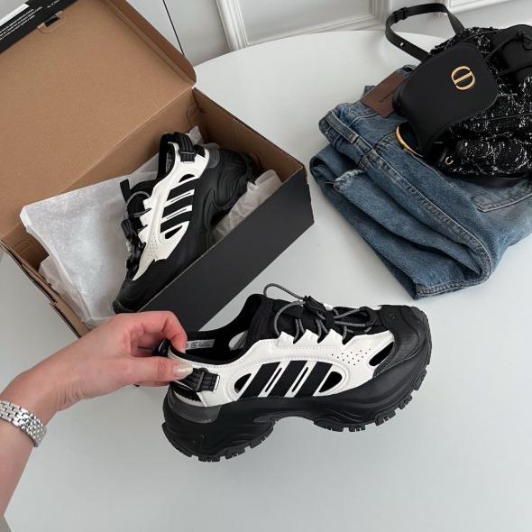 [해외]아디다스 스니커 샌들 화이트 블랙 JP8898