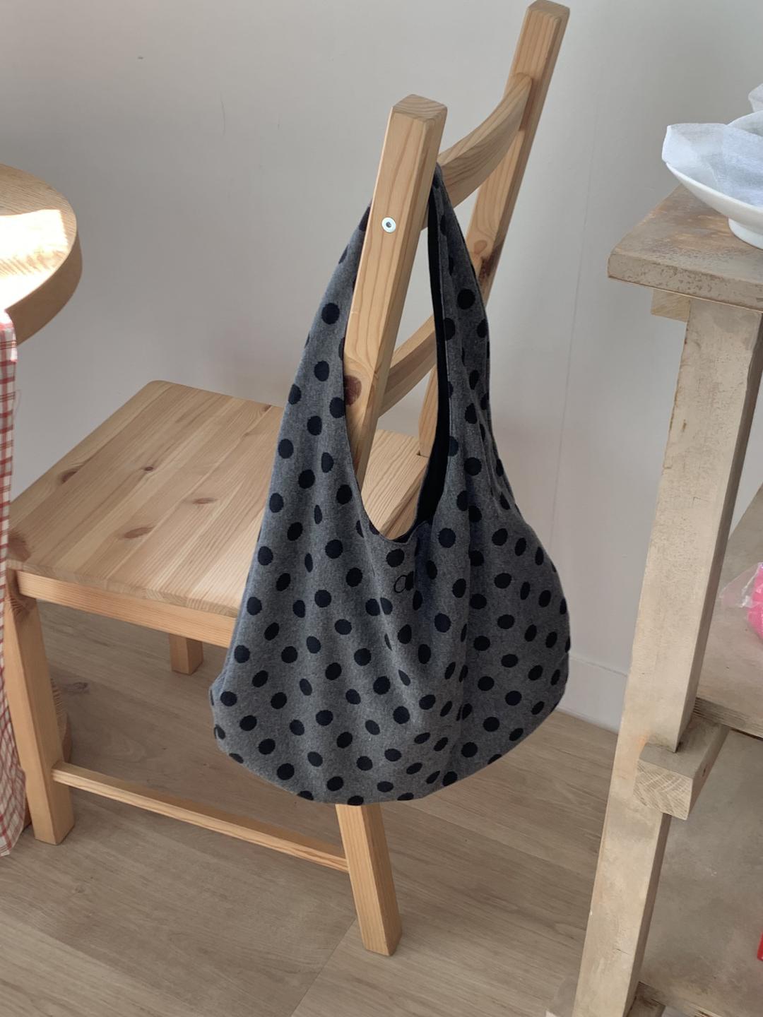 dot shoulder bag (grey)