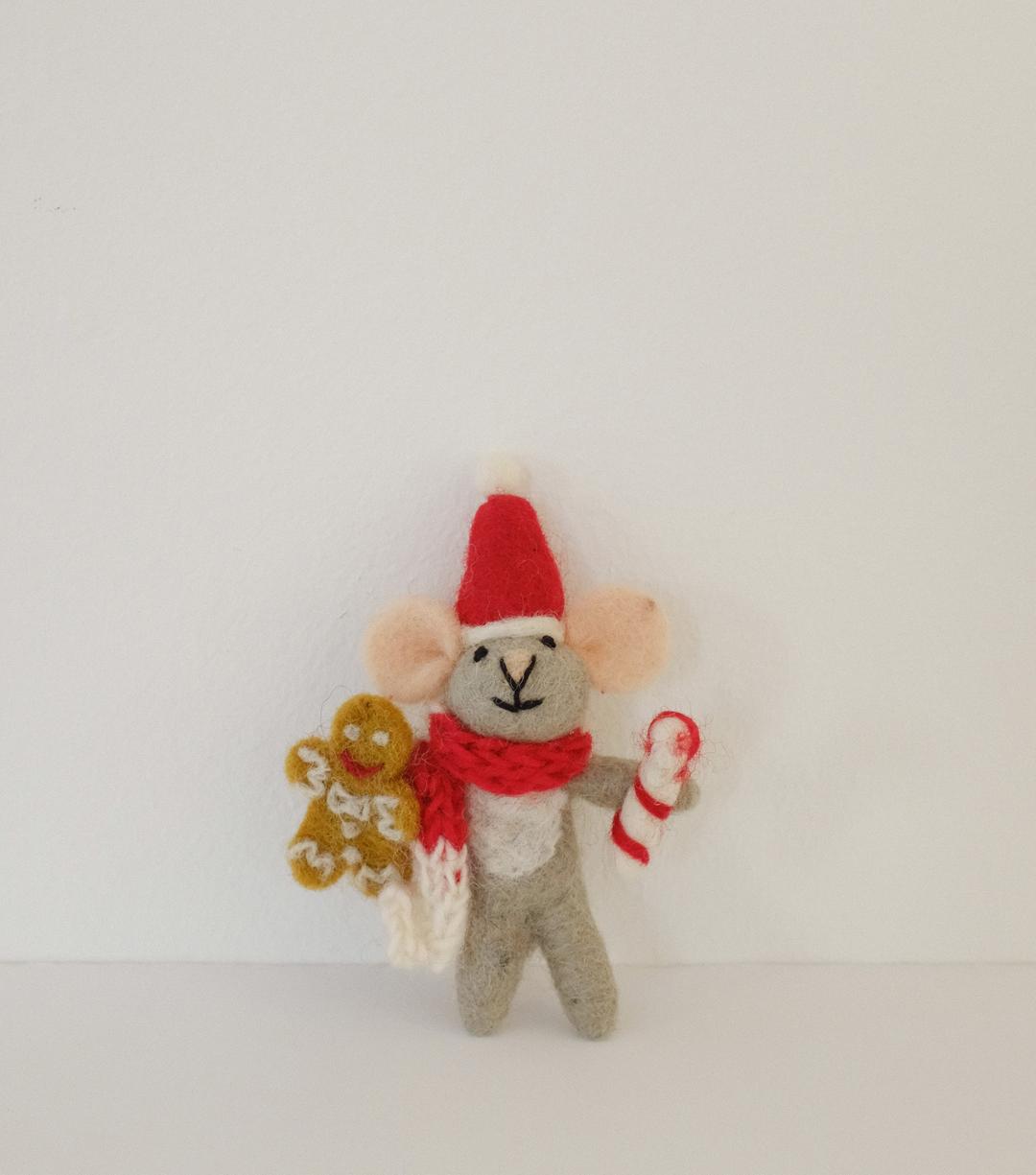 Handmade Needle Felt ornament _ Christmas mouse