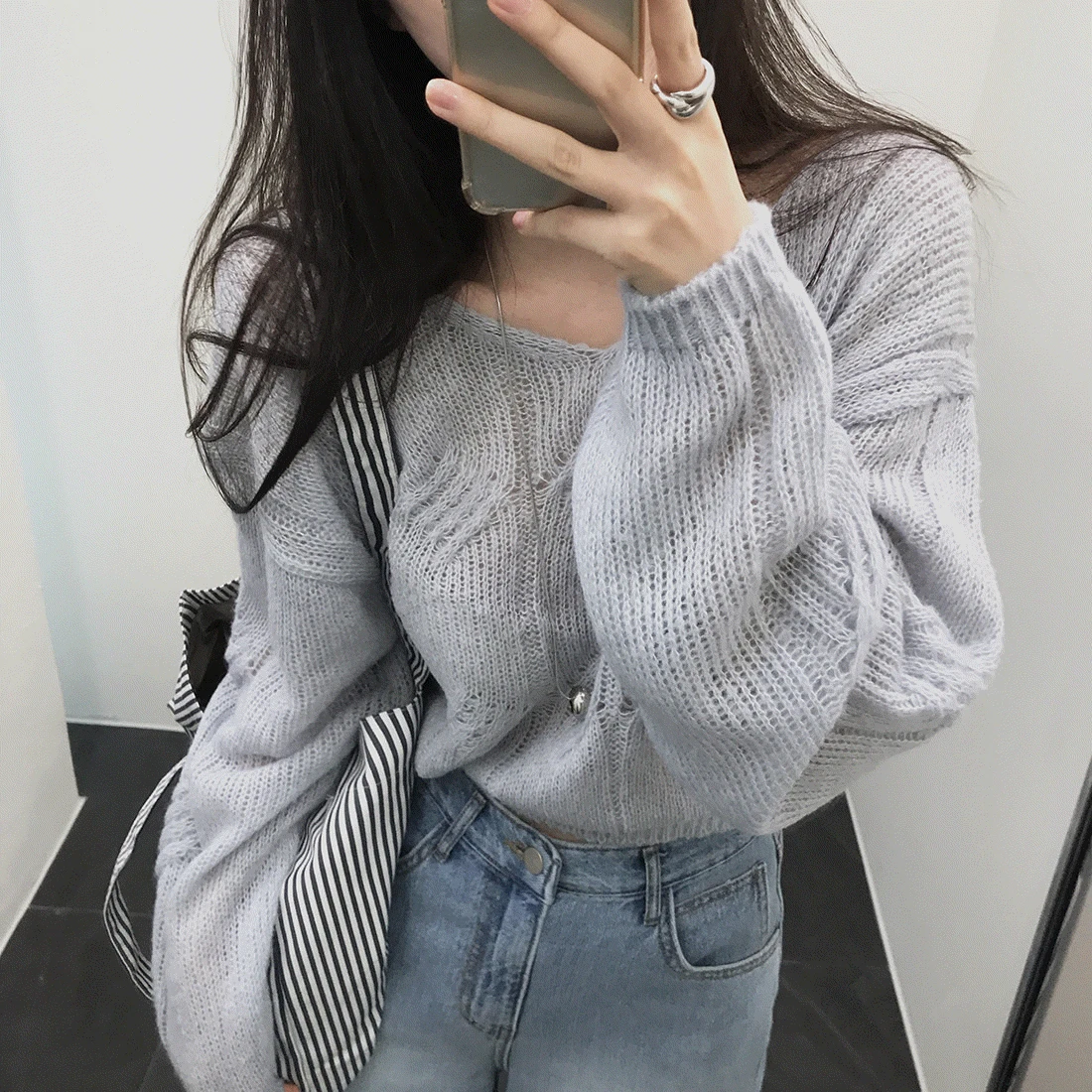 안개필터 브이넥 시스루 꽈배기 니트 - nt