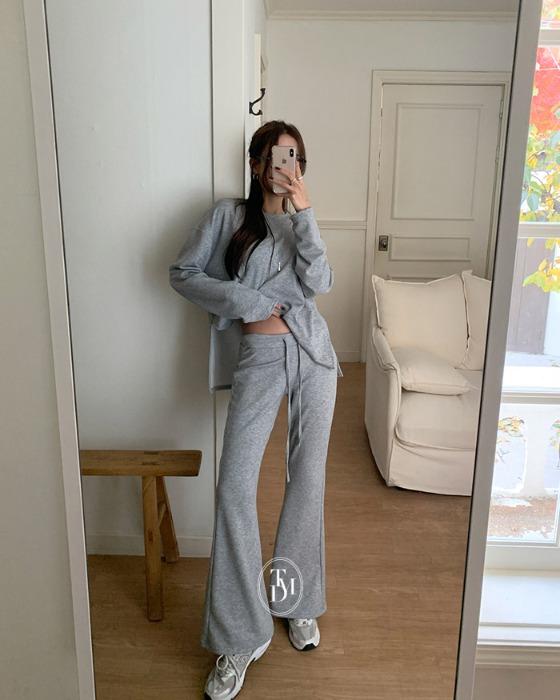 [MADE] 벨로니 롱 슬리브 부츠컷 SET