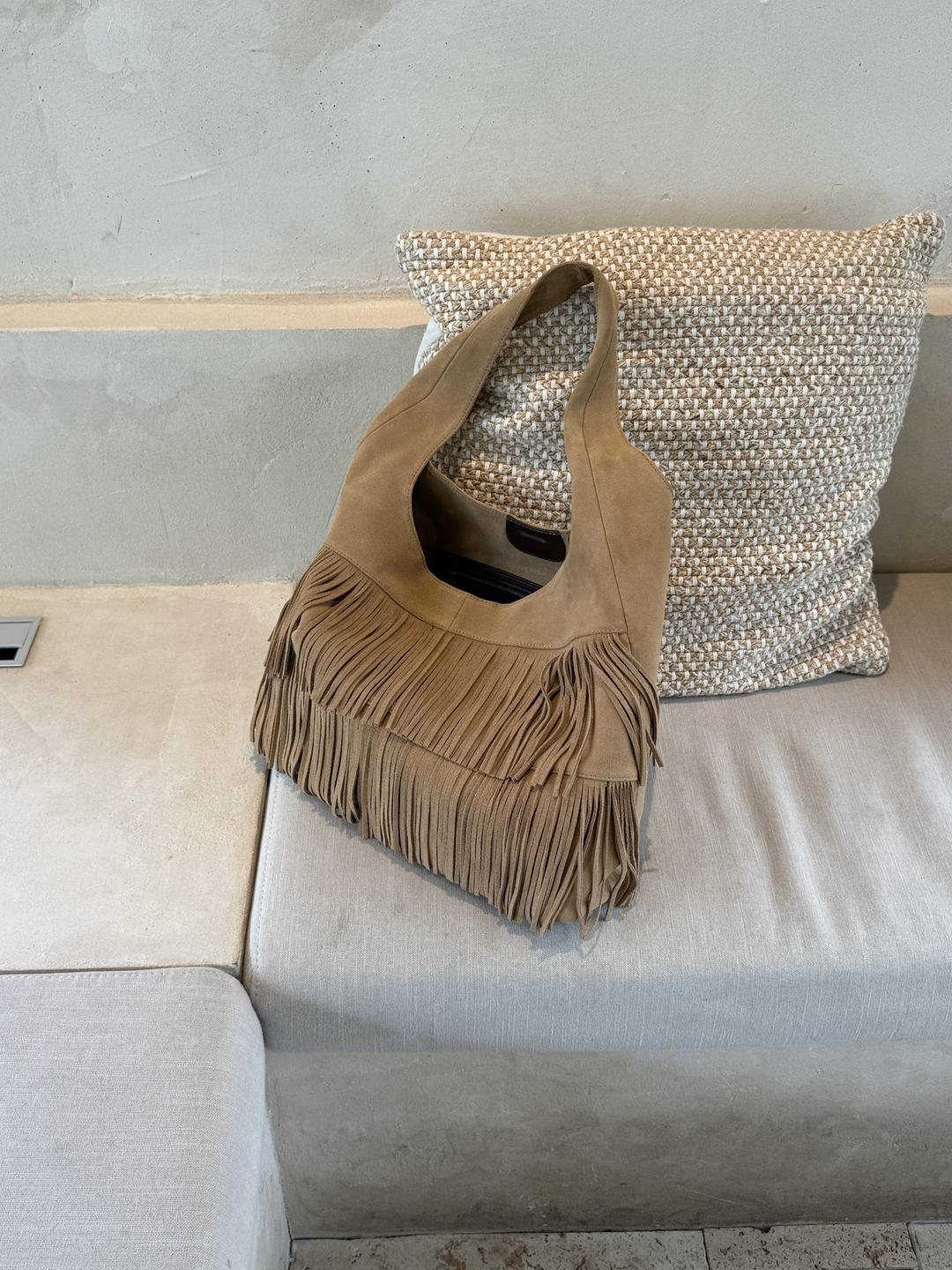 FRINGE SUEDE BAG (BEIGE)