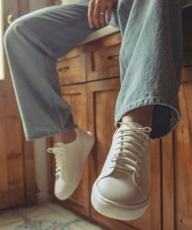 플레인 화이트 스니커즈 7CM 남녀공용