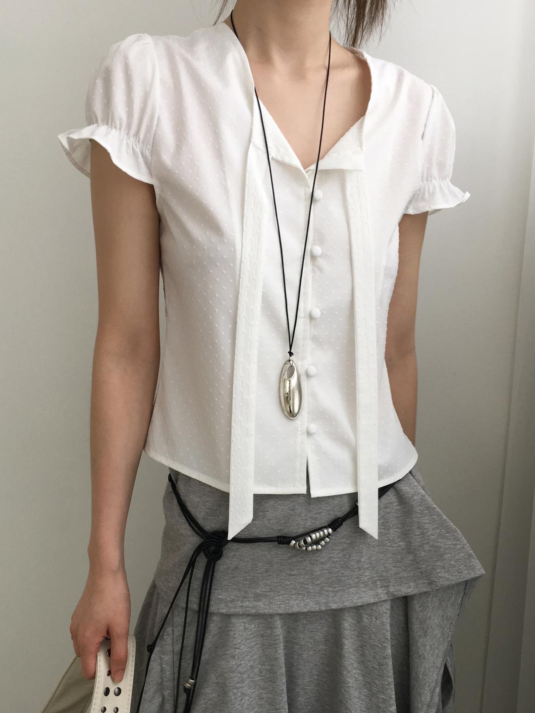 Dot tie blouse (Ivory, black)