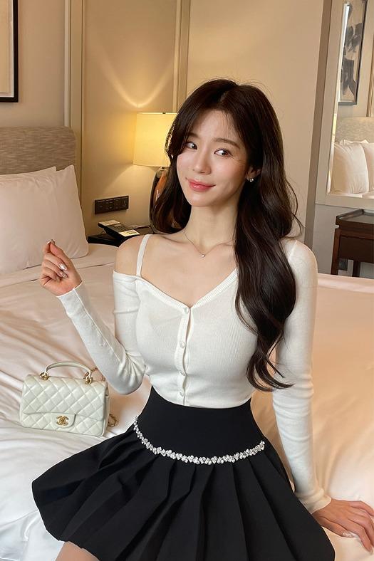 (수입)로렛 큐빅 플리츠 스커트