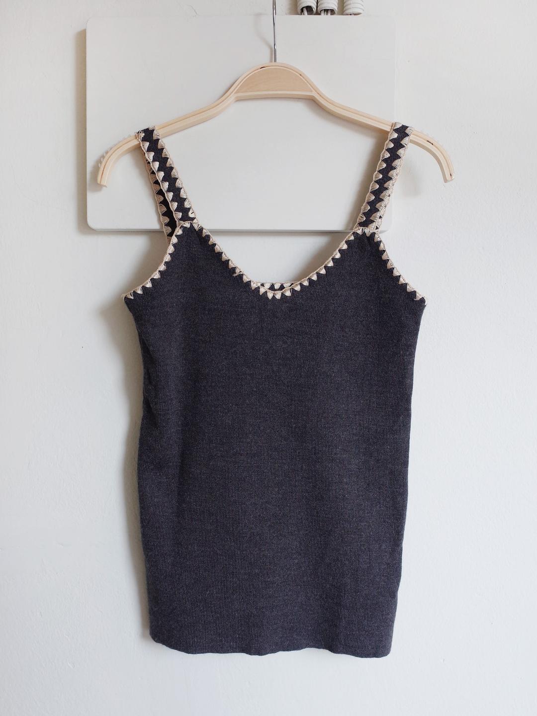 [Dolce & Gabbana] Crochet Trim Knit Sleeveless