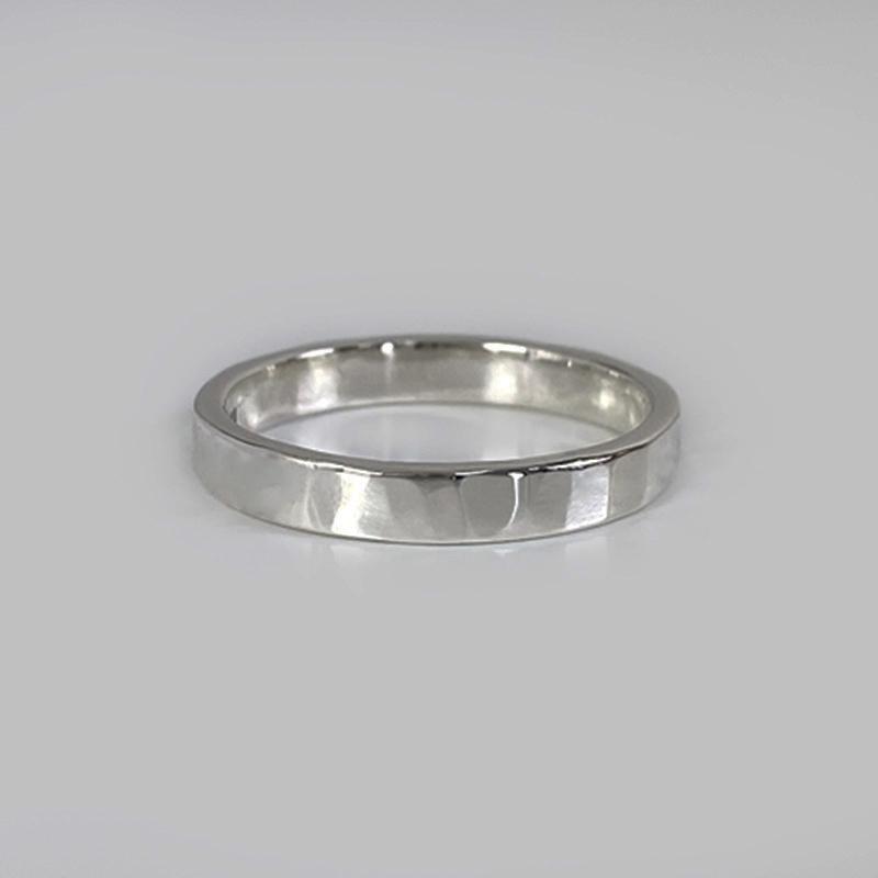 Angulate Ring