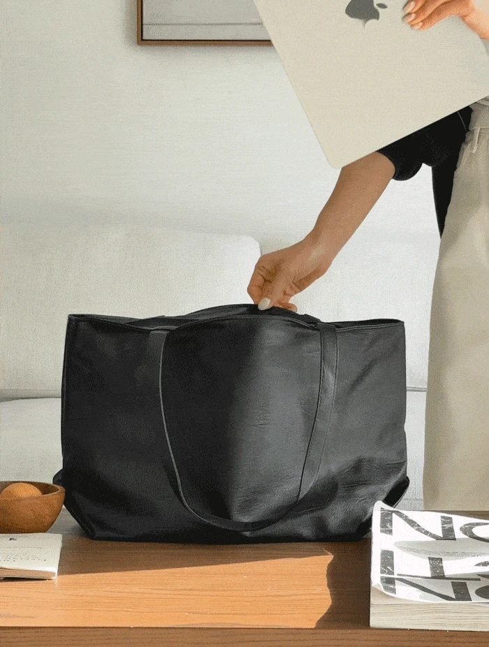 노트북 수납 빅 사각 레더 숄더백