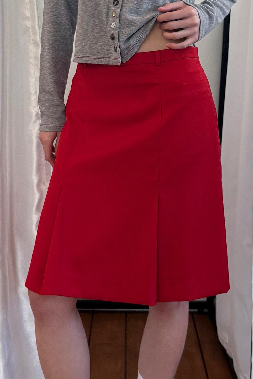 [Sold Out] CLASSIC POCKETS PLEATED SKIRT - BLOOD RED