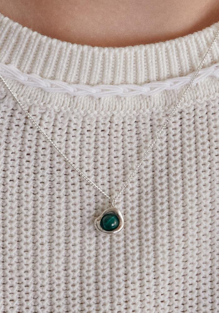 tiny gemstone necklace (7 colors)