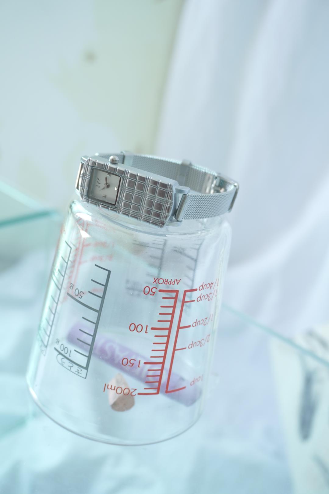 check bar watch [White]
