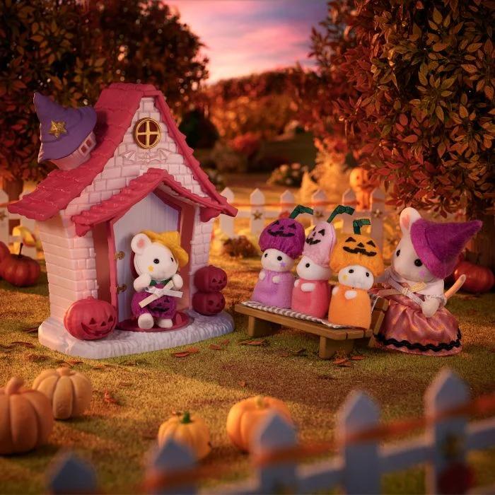 Marshmallow Mouse Halloween House