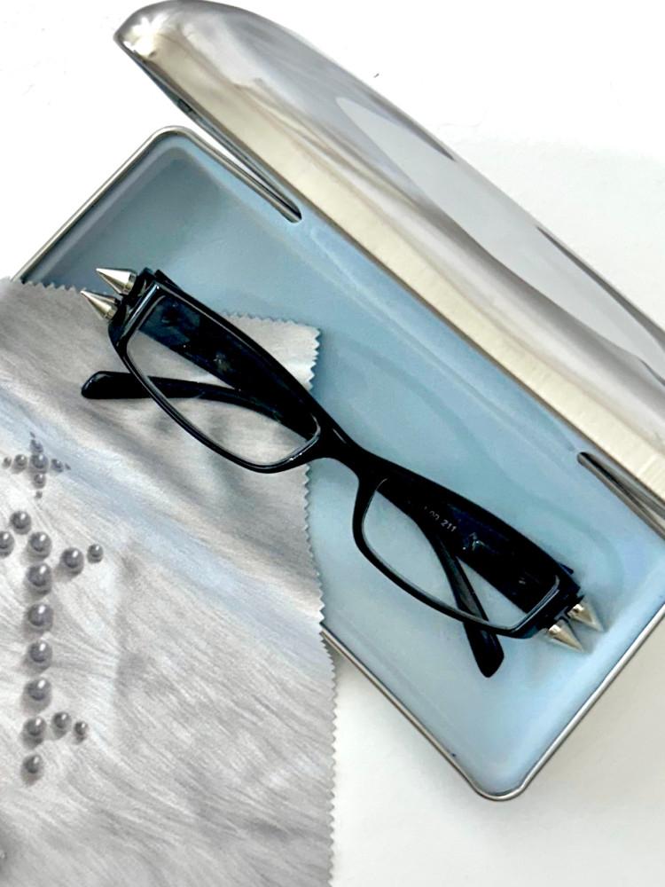 stud glasses 안경 긱시크 스터드 락시크 안경테 뿔테