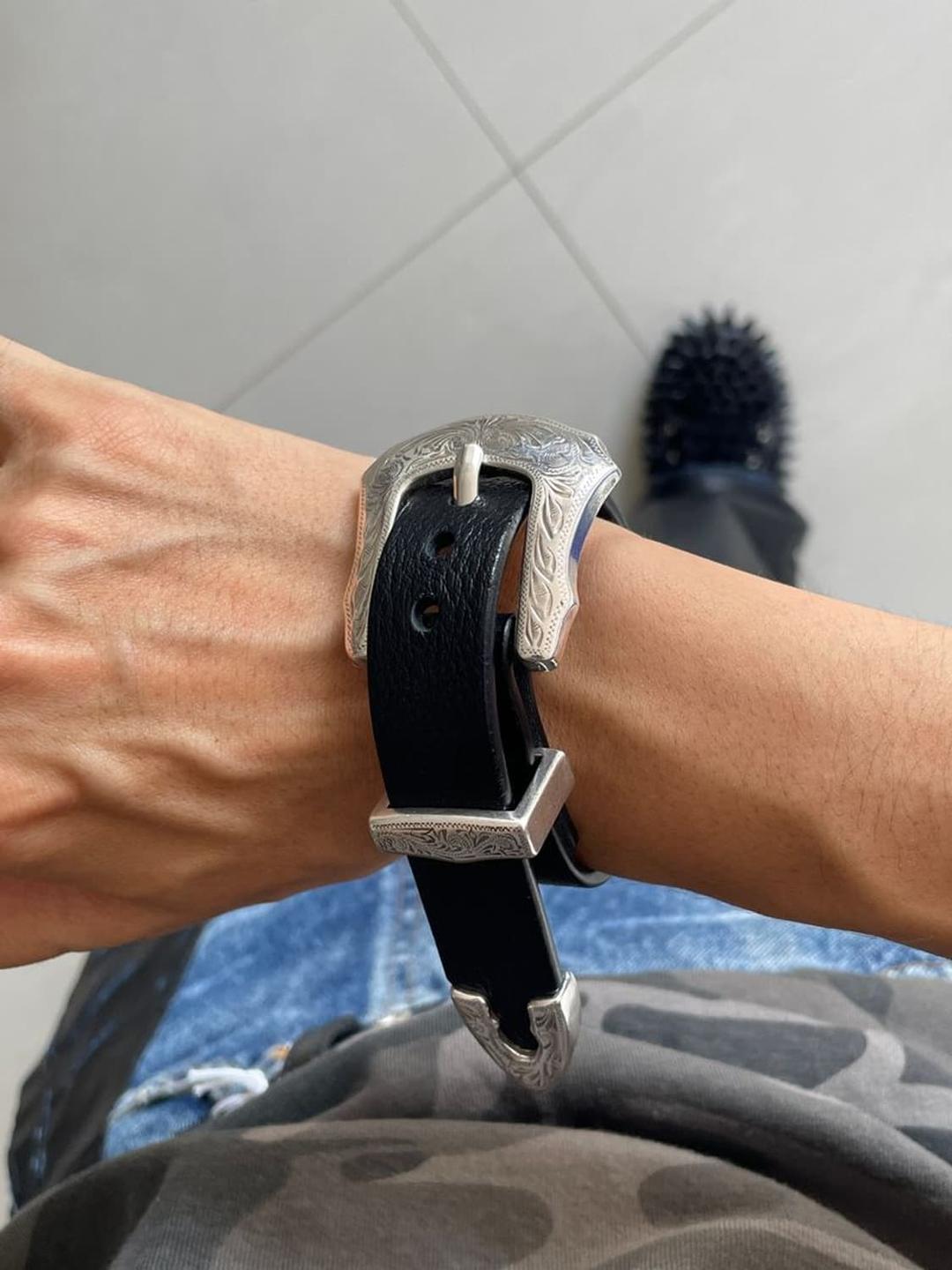 2만기념SALE / LEATHER METAL BANGLE 가죽 메탈 팔찌 | 후루츠패밀리