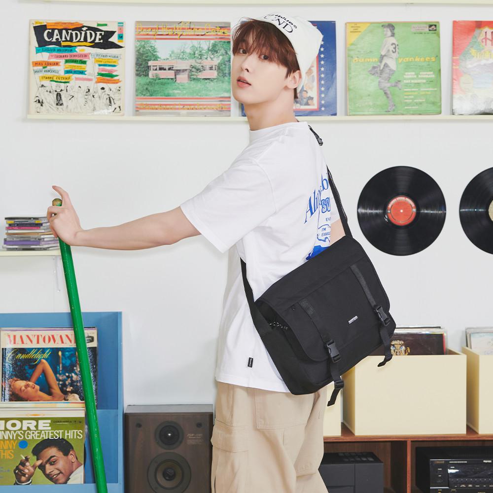 ORDINARY MESSENGER BAG 오디너리 메신저백 학생 가방 크로스백