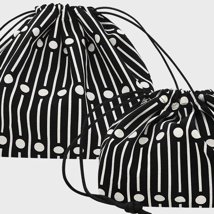 밀러 리버스 블랙 플럼프 파우치