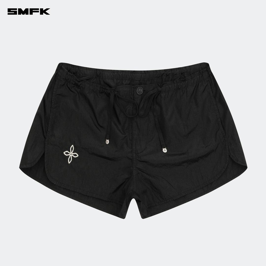 Ancient Myth Alloy Skin Low-Waist Jogging Shorts Black - XS