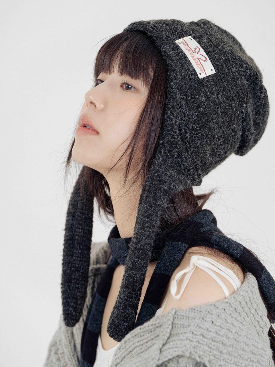 [11/3 배송] Beagle Beanie (Charcoal)