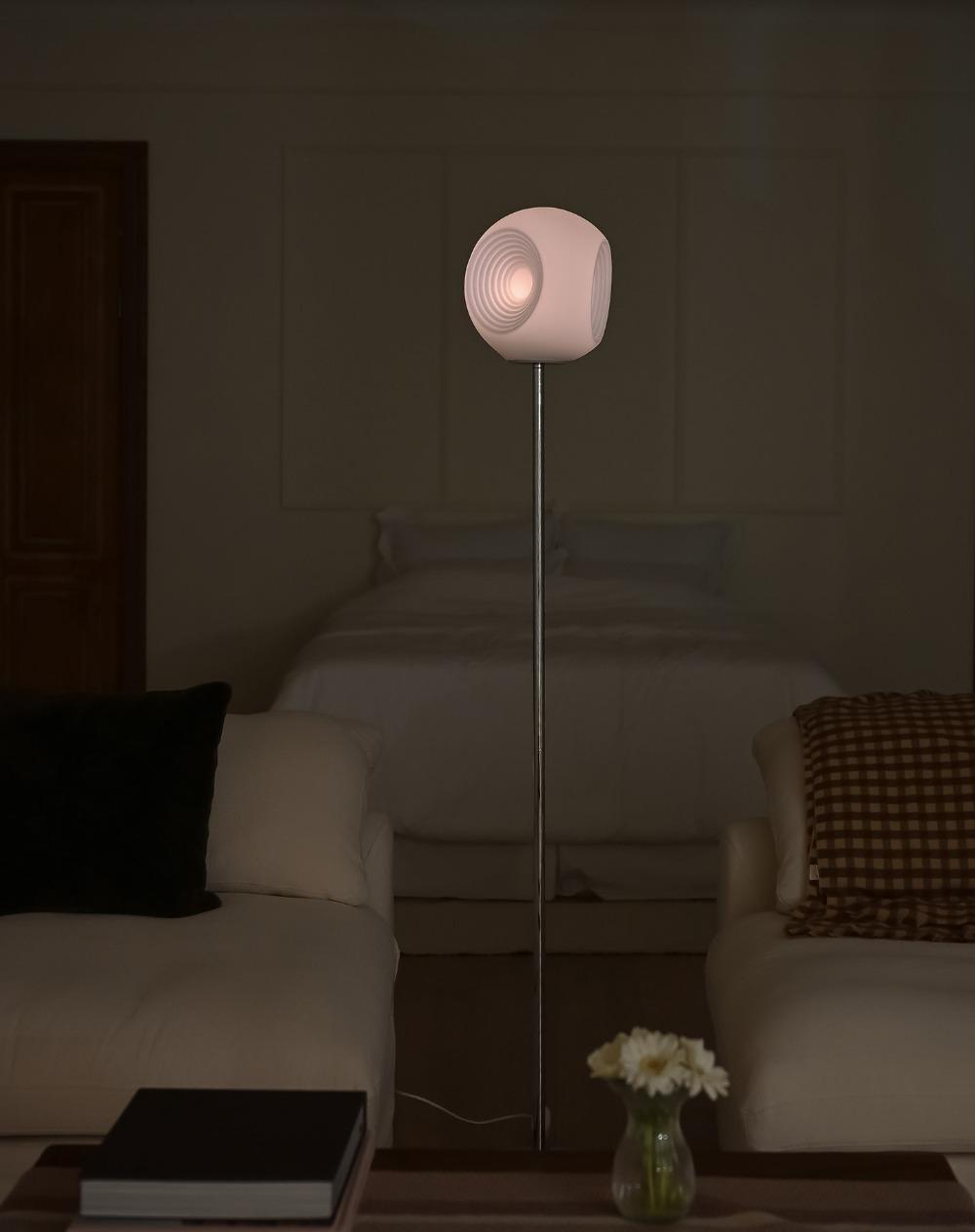 Snow 스노우 Floor Lamp