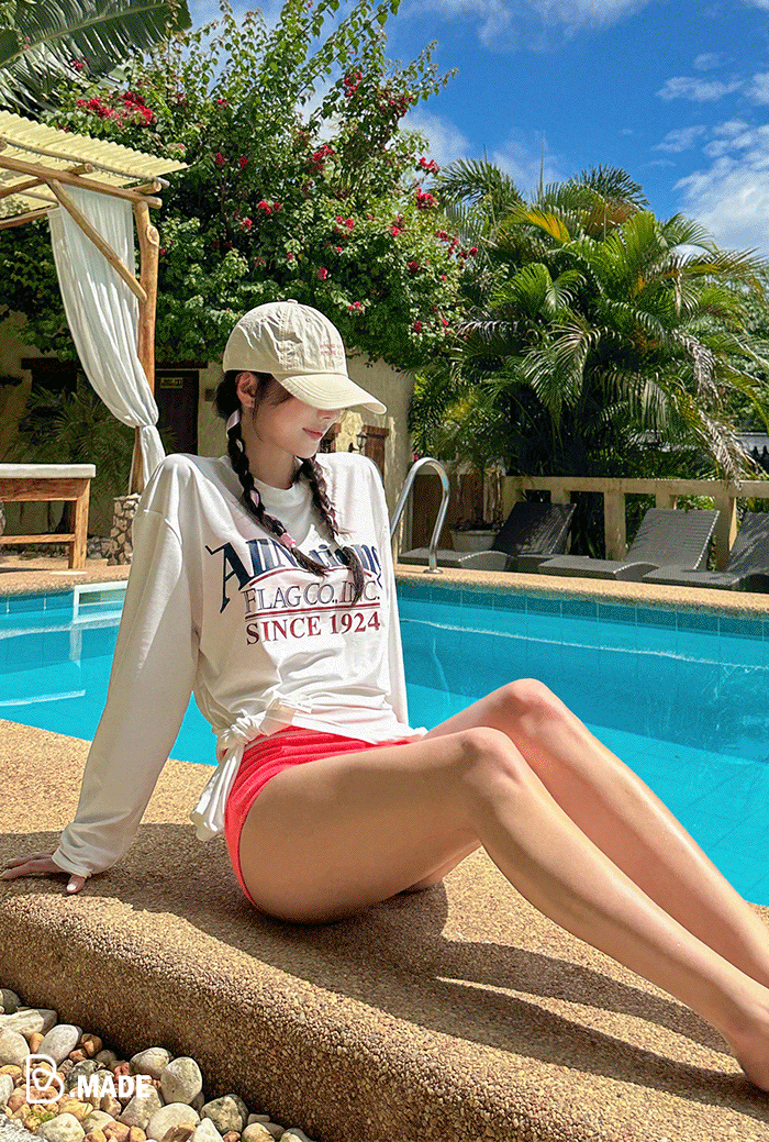 UPF50+ 플래그 래쉬가드