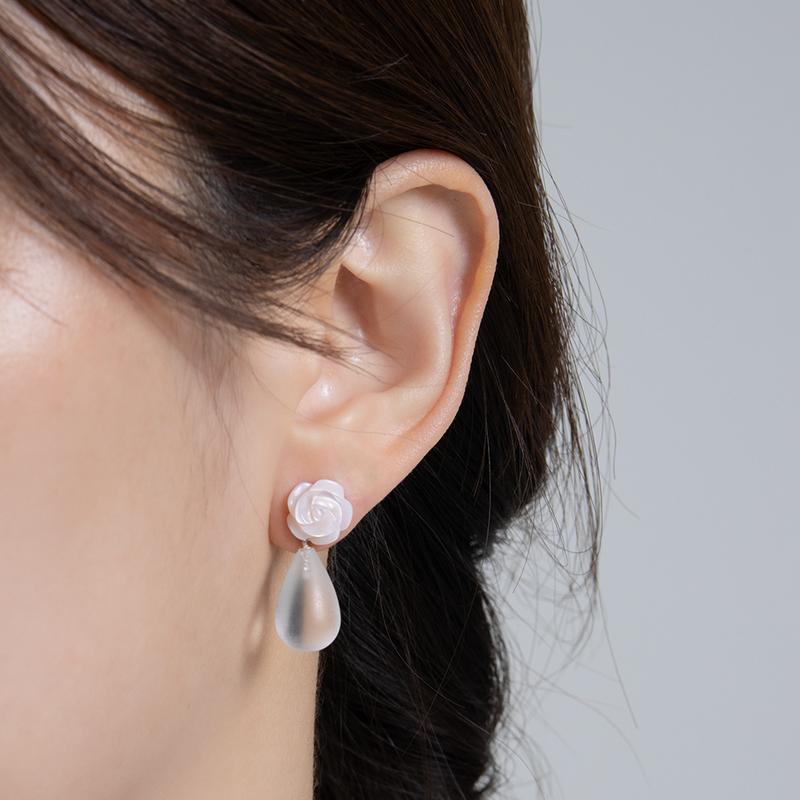 drop rose earring [mother of pearl]