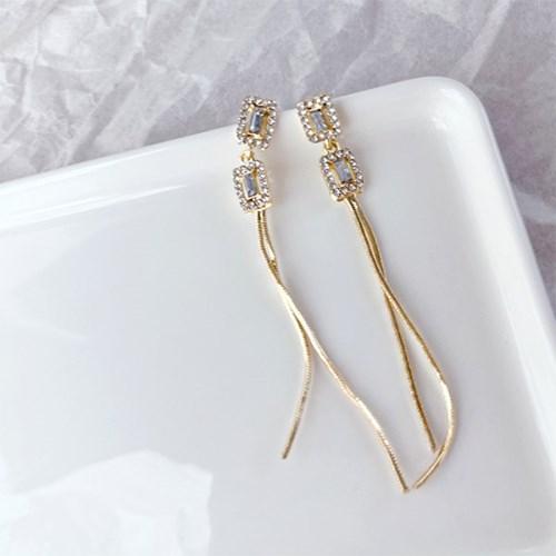 [무배/은침] 샬롯 사각드롭 귀걸이