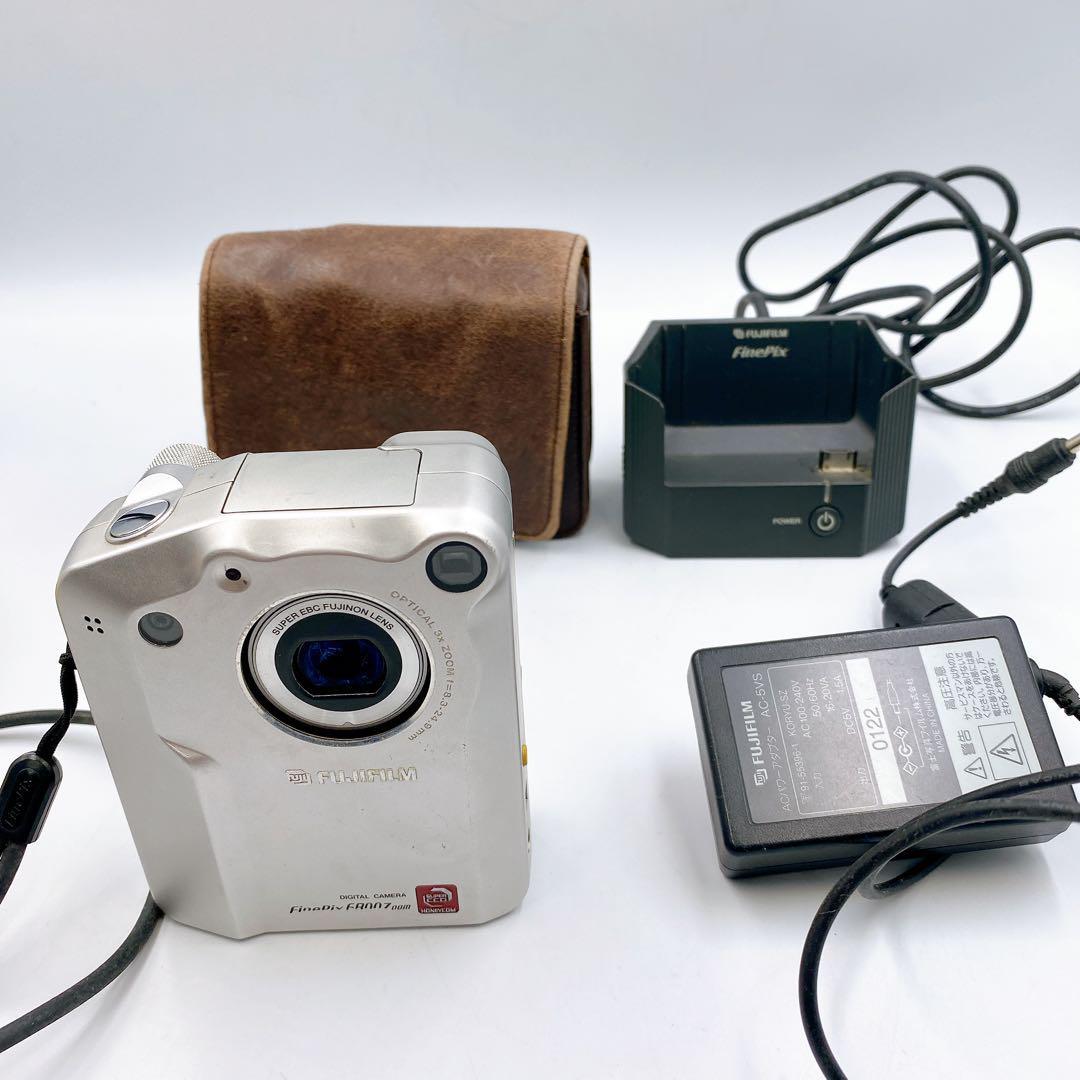 FUJIFILM 富士フイルム デジカメFINEPIX 6800Z 人気機種