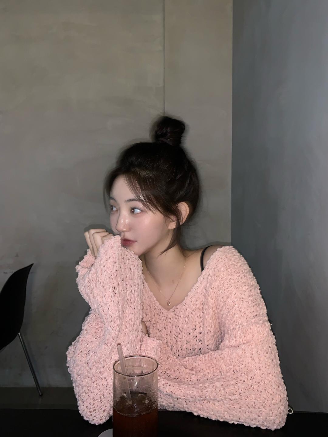 soft v-neck long knit - ballerina pink