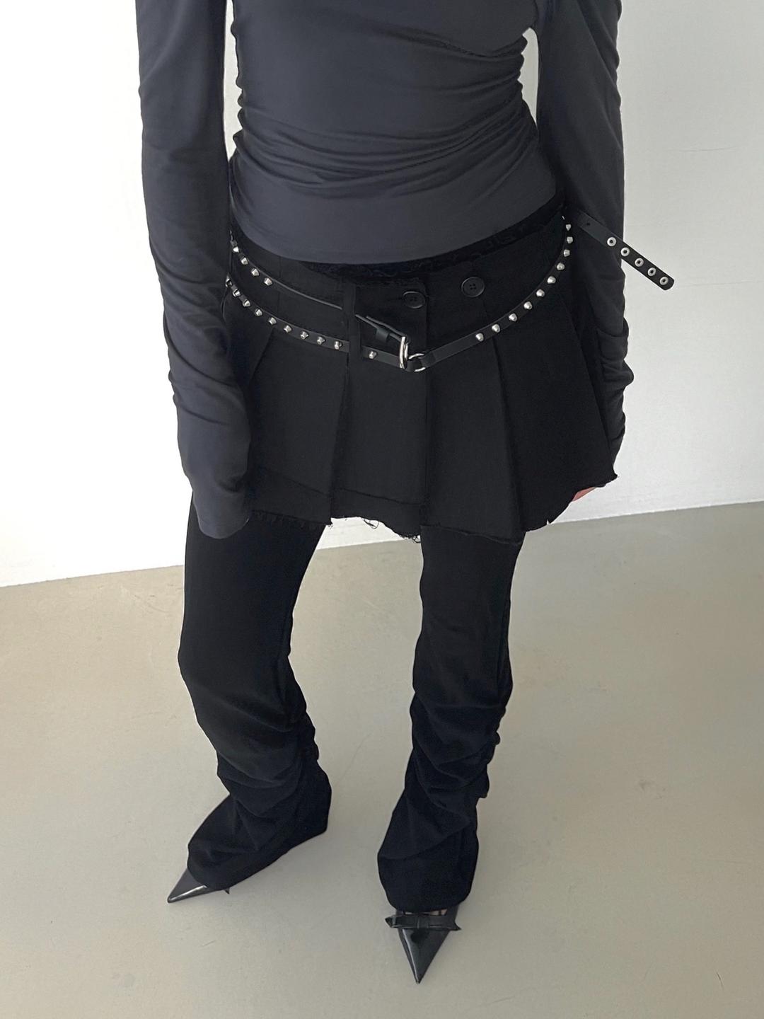 PLEATED MINI WRAP SKIRT BLACK