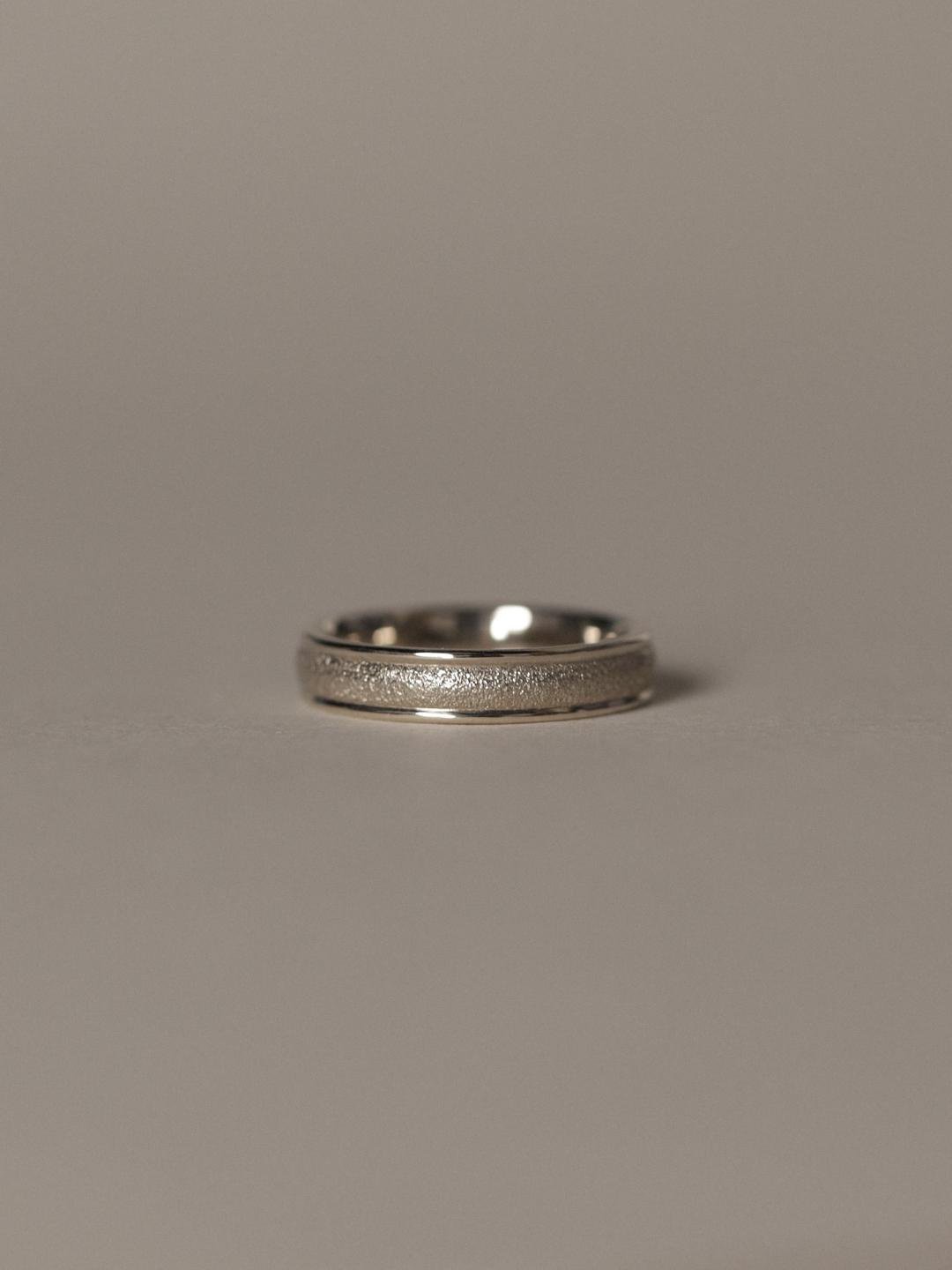 classic sparkling sand line band(W).