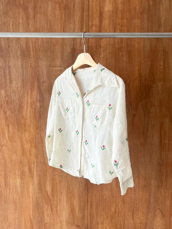 Ivory floral embroidery shirt