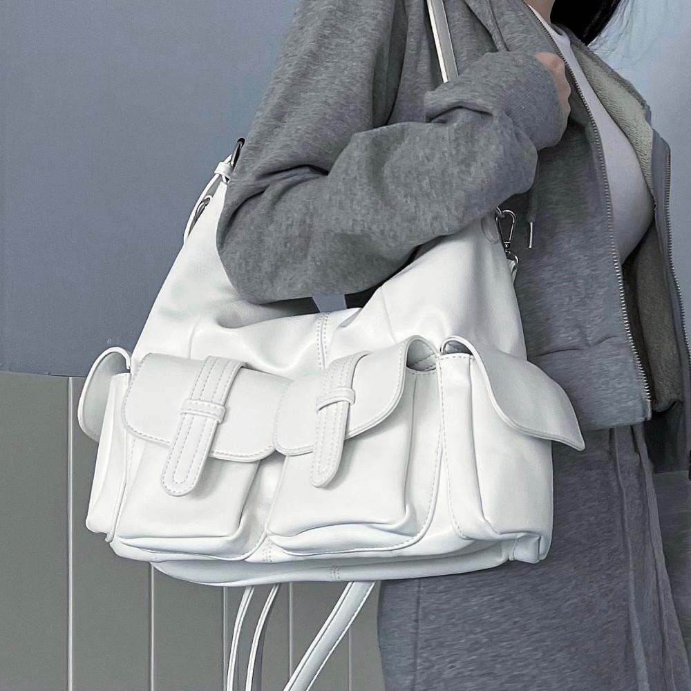 빅 포켓 레더 화이트 블랙 크로스 숄더 백 가방