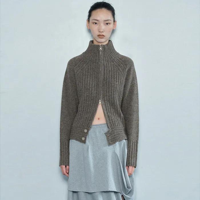 HEM BUTTON KNIT ZIP UP / BROWN