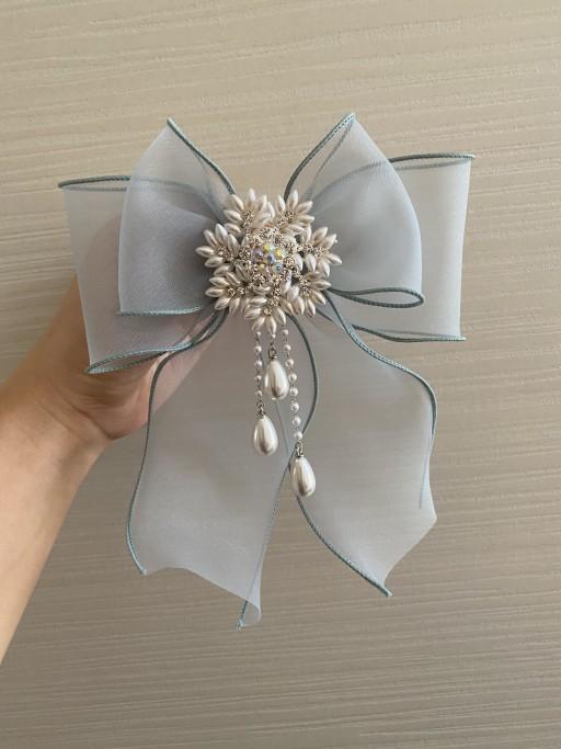 (아이디어스 단독) 러플 눈꽃 드롭  리본브로치