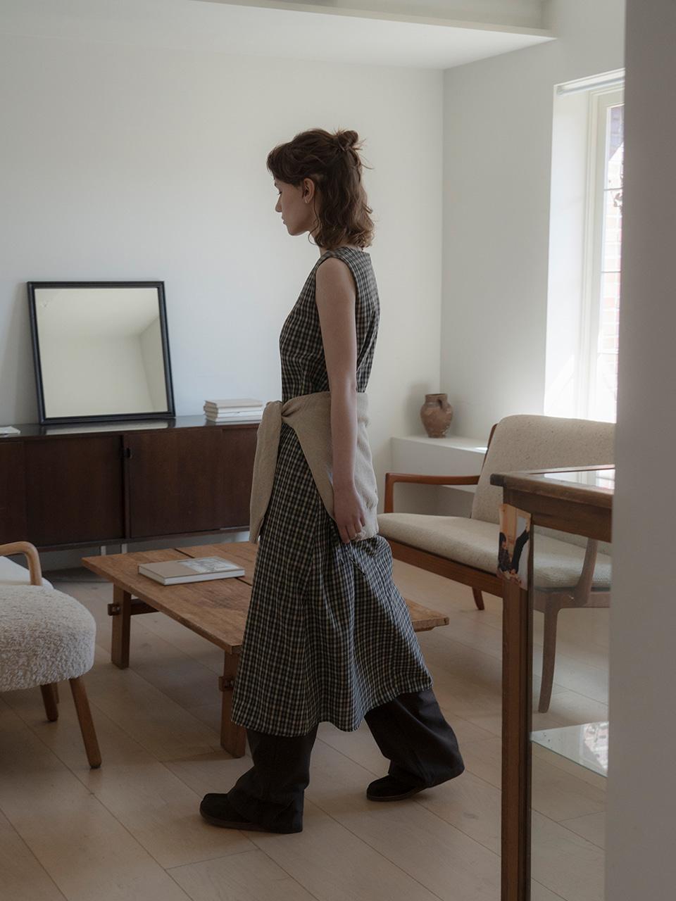 Check strap one-piece (brown)