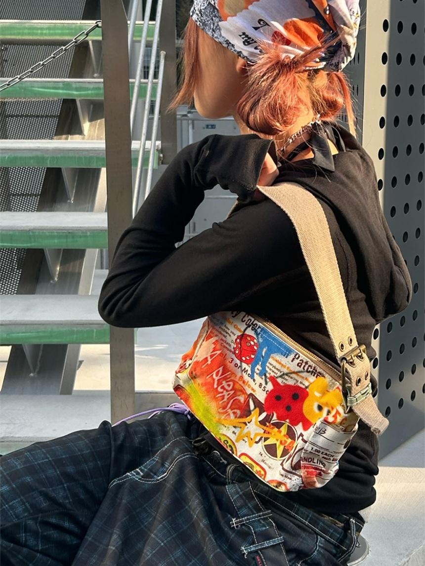 KAGA Graffiti shoulder wide armpit bag