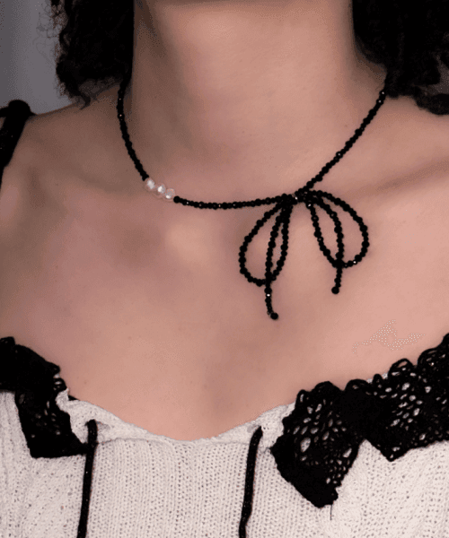 Pinky Tinky Necklace (Black)