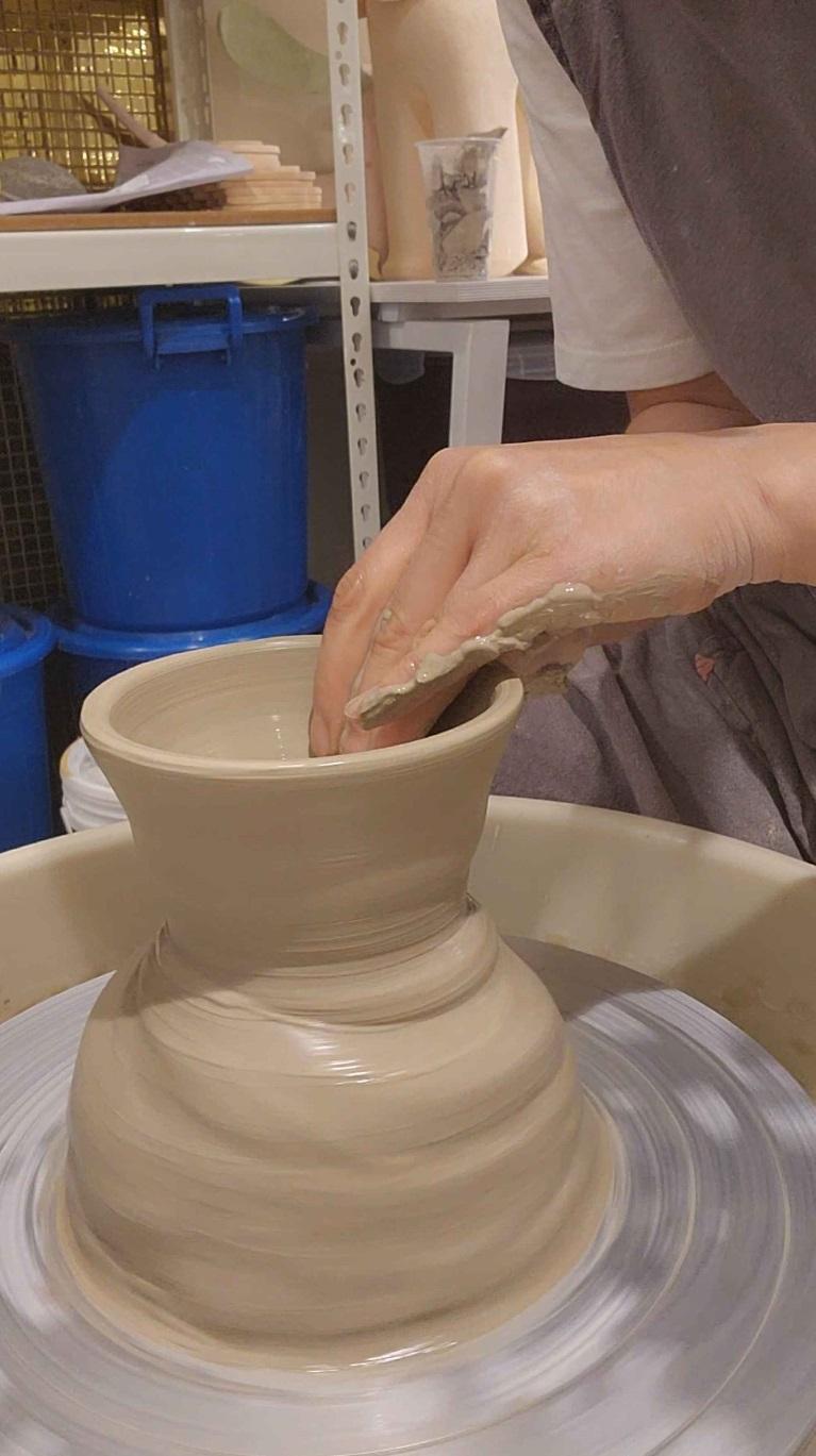 [강남] 물레와 핸드빌딩으로 나만의 작품을  만드는 도자기클래스 | 솜씨당