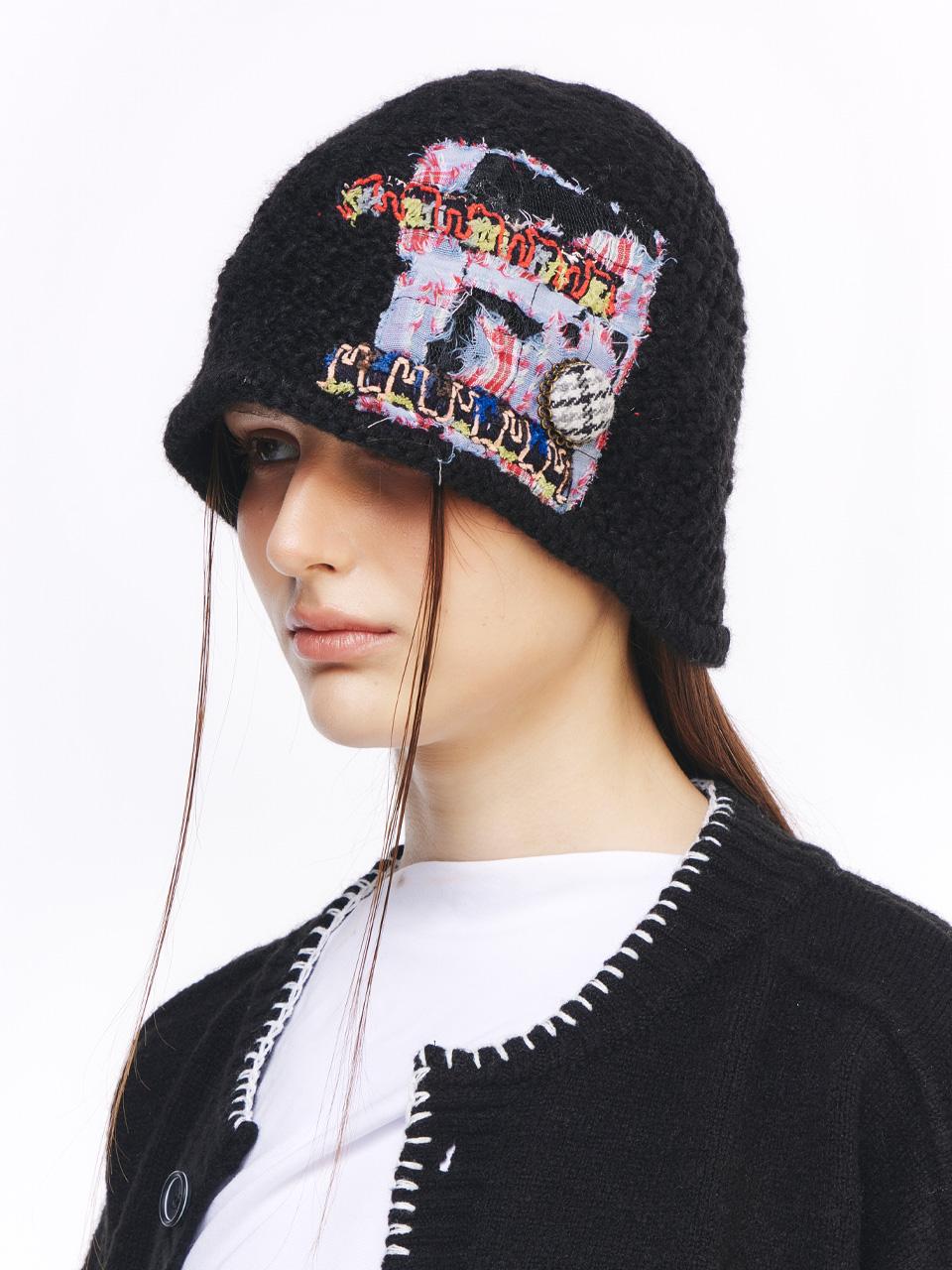 Patch Knit Beanie Black