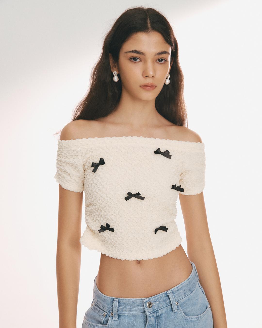 [5/15 순차 배송 상품] Ribbon Off-Shoulder T-shirts [CREAM]