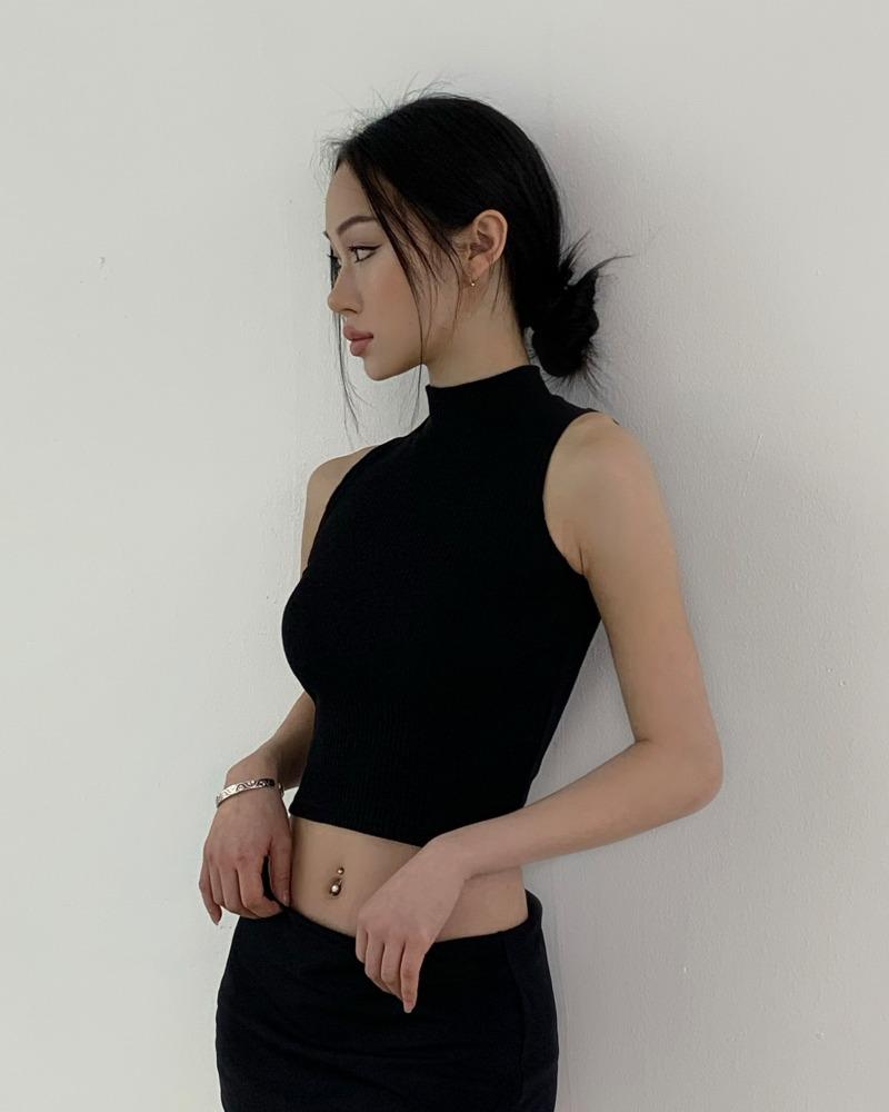 베이직 슬림핏 반목폴라 크롭 나시