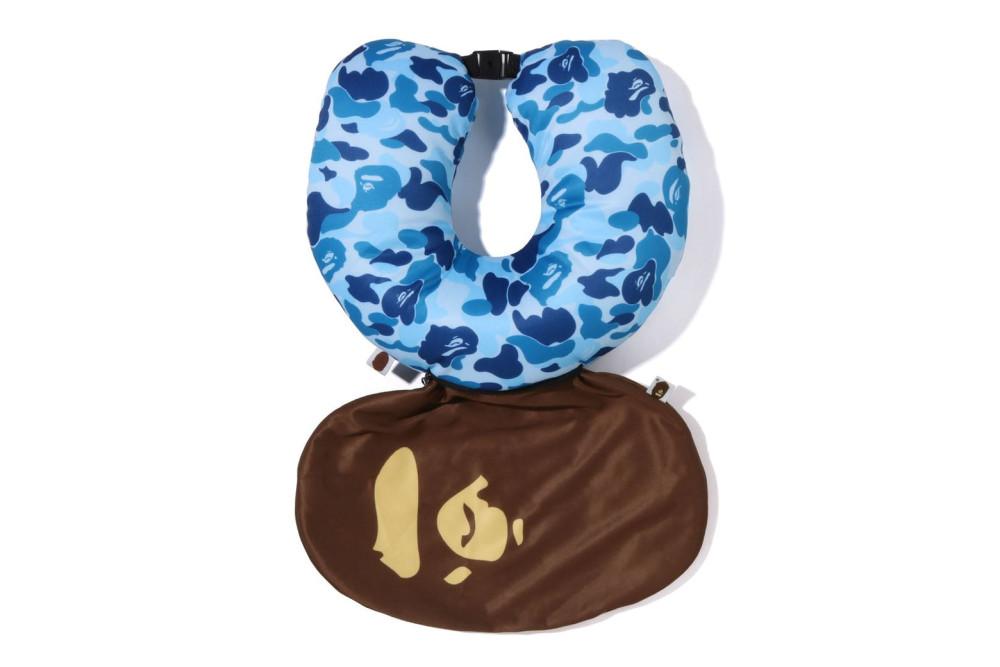 BAPE 베이프 ABC CAMO 2WAY APE HEAD NECK PILLOW 1K20-182-016