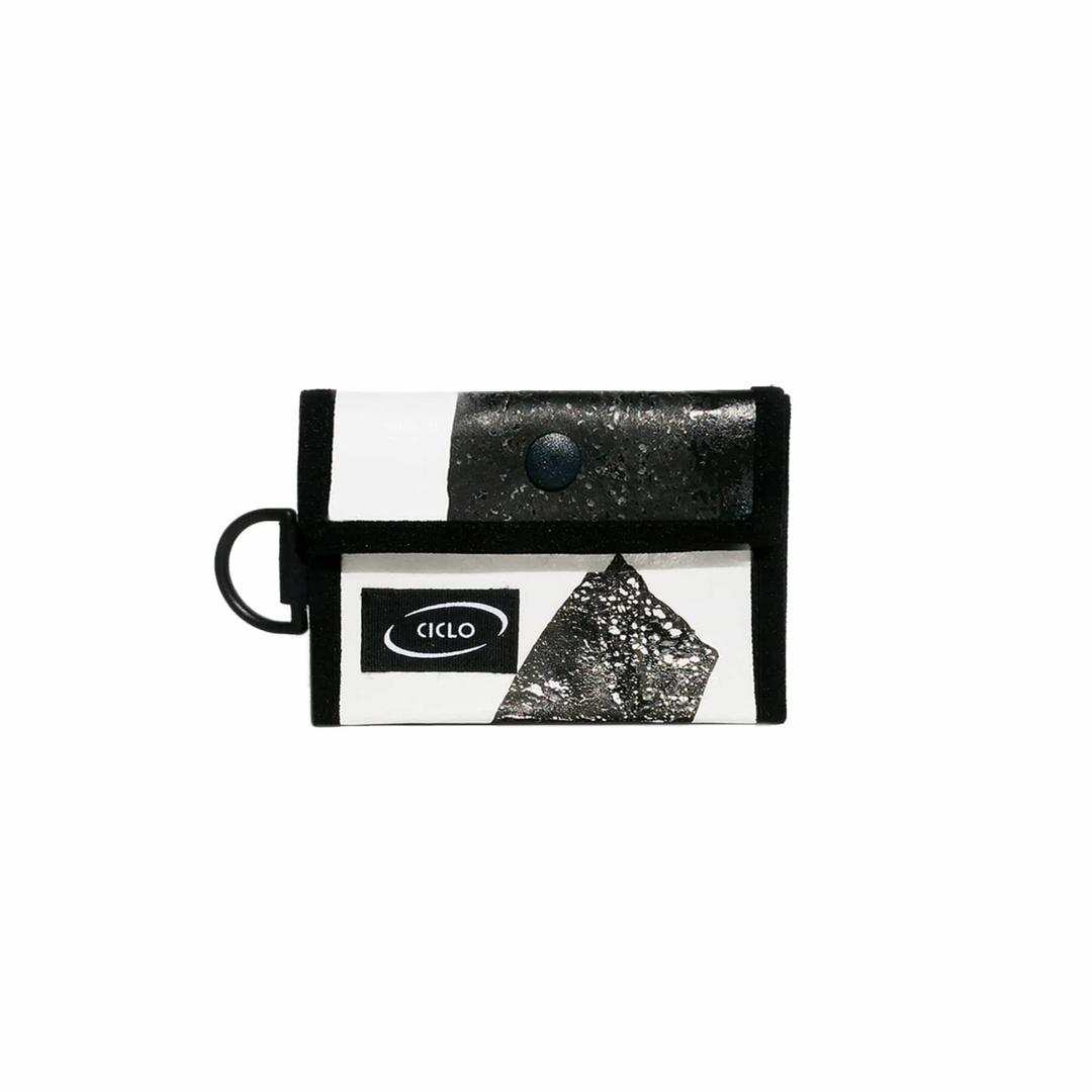 UPCYCLING CARD WALLET - D