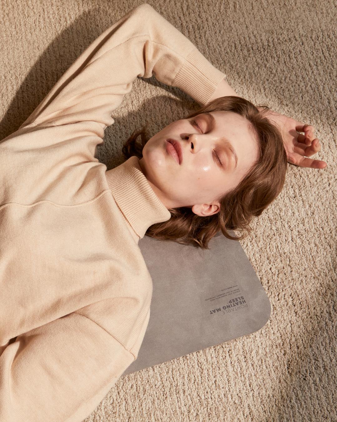 [INKO] 스웨이드 양면발열 휴대용 전기매트 i-S700