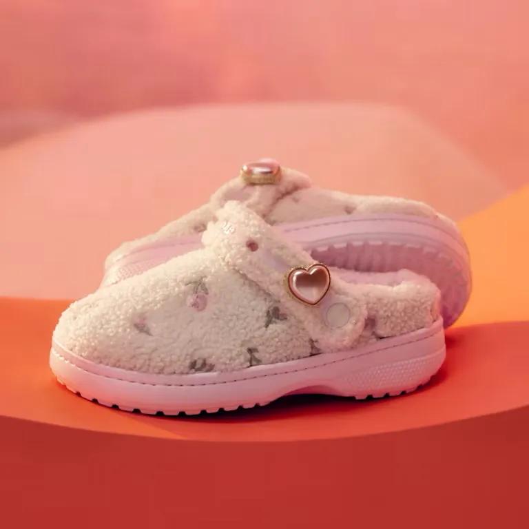 홀리스터 X 크록스 한정판 Classic Unfurgettable Clog