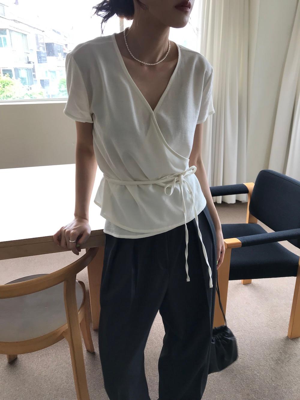 보리 랩 블라우스 (2 colors)