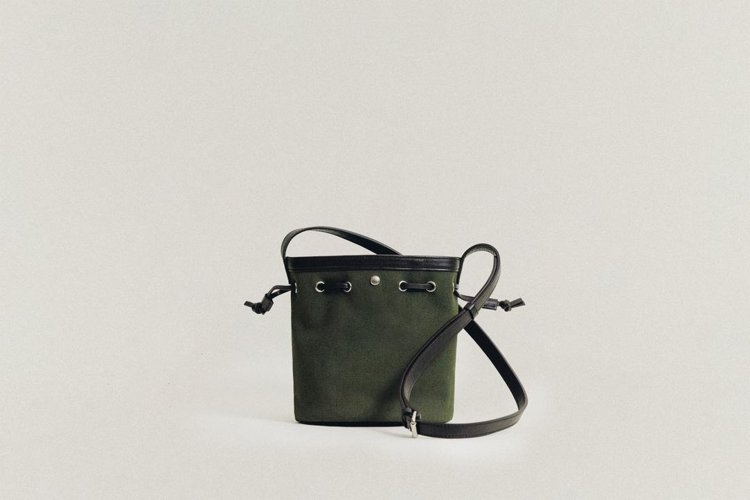 SAC COQUILLE BUCKET MINI KHAKI